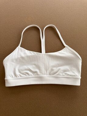 Lululemon Seamless White sports bra- Light Support
